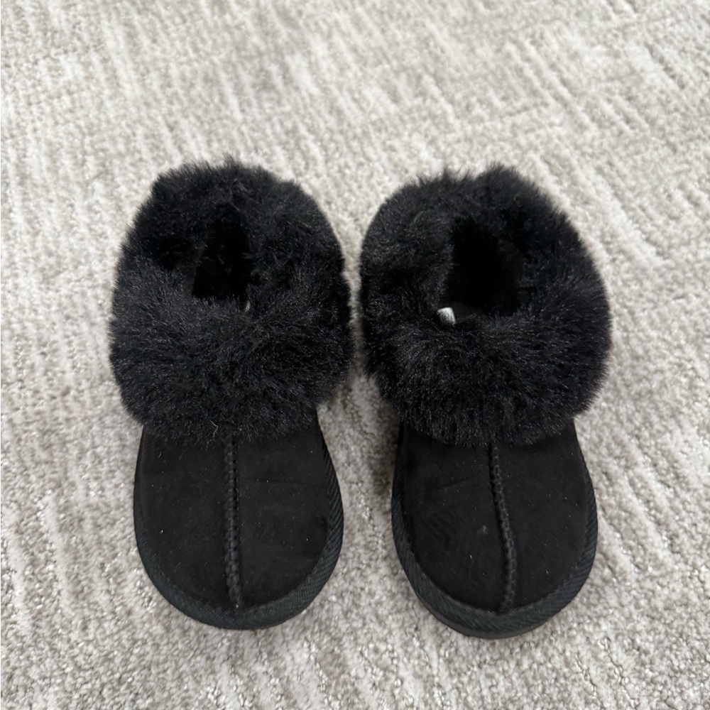 Cat & Jack Black Kids  Booties